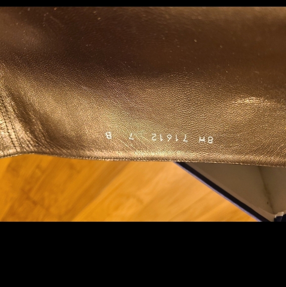 Stuart Weitzman boots - Picture 4 of 9